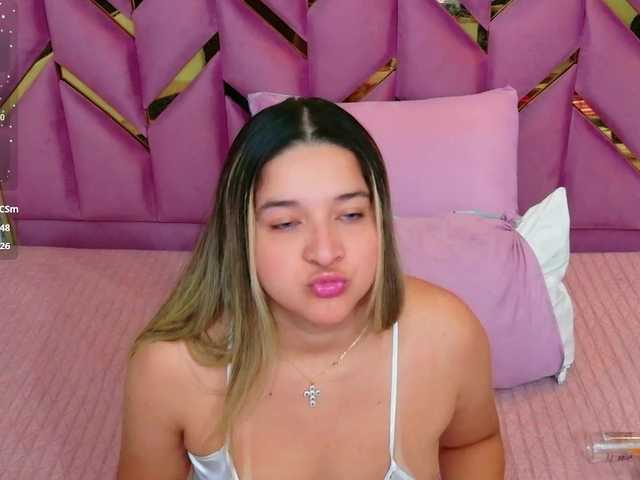 collegepawglovedaddy live cam on BongaCams