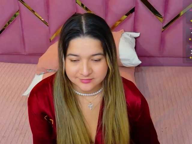 collegepawglovedaddy live cam on BongaCams