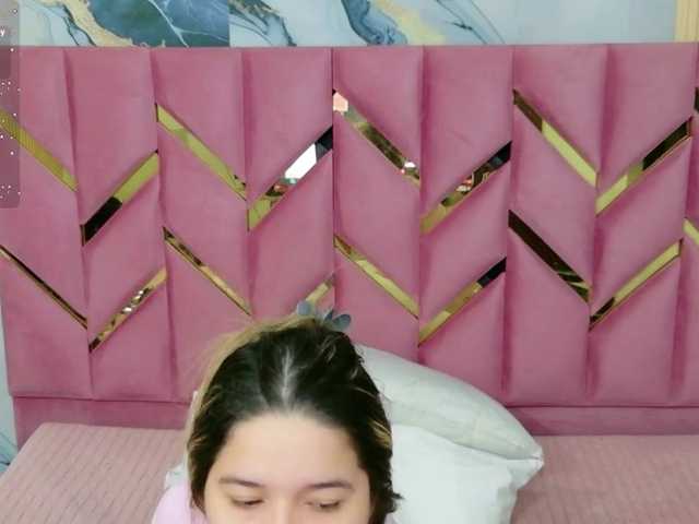 collegepawglovedaddy live cam on BongaCams