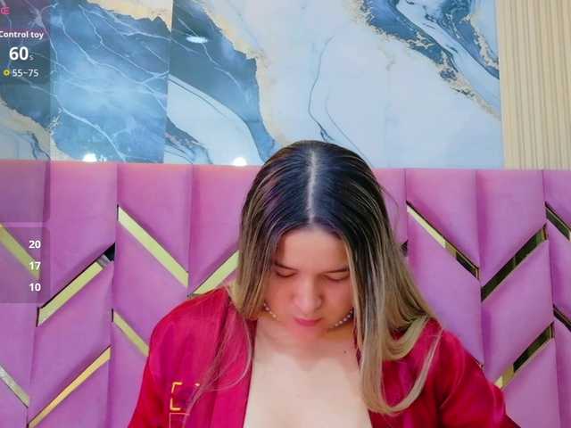 collegepawglovedaddy live cam on BongaCams