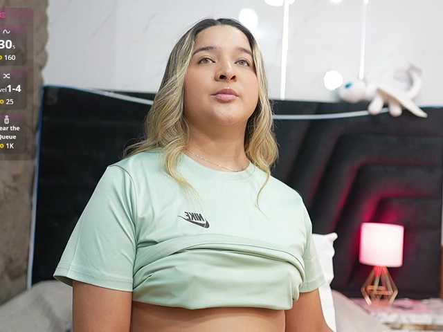 collegepawglovedaddy live cam on BongaCams