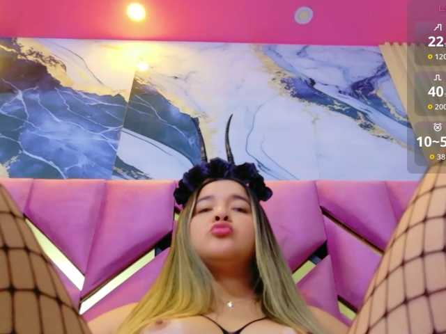 collegepawglovedaddy live cam on BongaCams