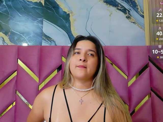 collegepawglovedaddy live cam on BongaCams