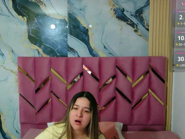 collegepawglovedaddy live cam on BongaCams