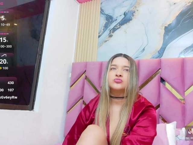 collegepawglovedaddy live cam on BongaCams
