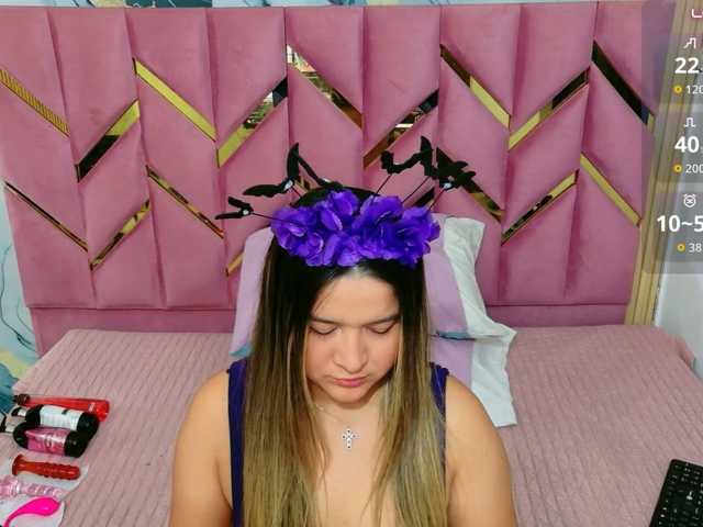 collegepawglovedaddy live cam on BongaCams