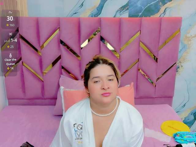 collegepawglovedaddy live cam on BongaCams