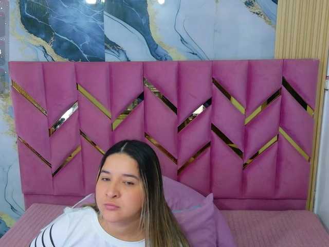 collegepawglovedaddy live cam on BongaCams
