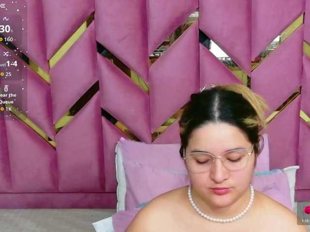 collegepawglovedaddy live cam on BongaCams