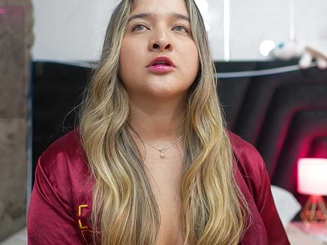 collegepawglovedaddy live cam on BongaCams