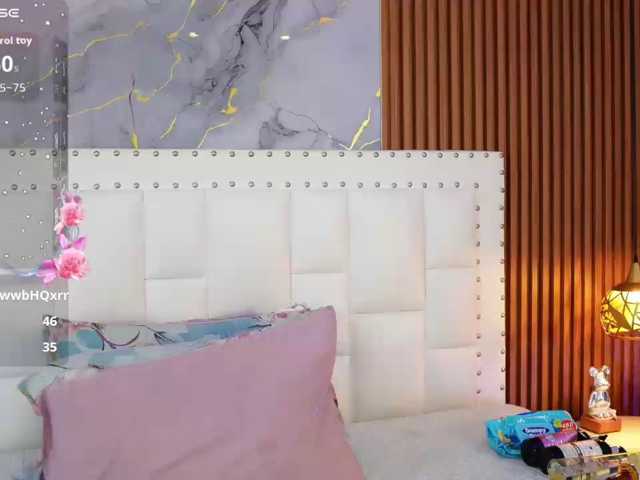 collegepawglovedaddy live cam on BongaCams
