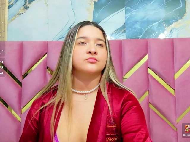 collegepawglovedaddy live cam on BongaCams
