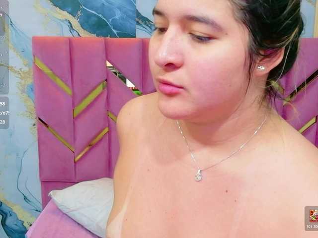 collegepawglovedaddy live cam on BongaCams