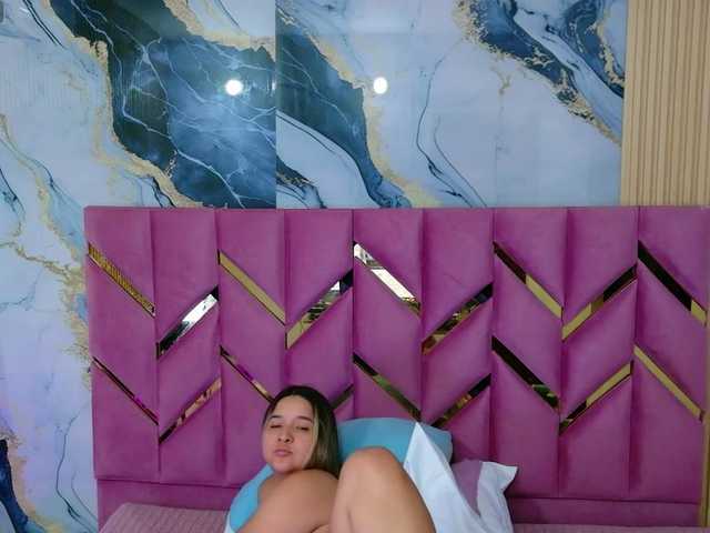 collegepawglovedaddy live cam on BongaCams