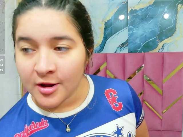 collegepawglovedaddy live cam on BongaCams