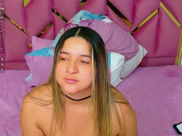 collegepawglovedaddy live cam on BongaCams