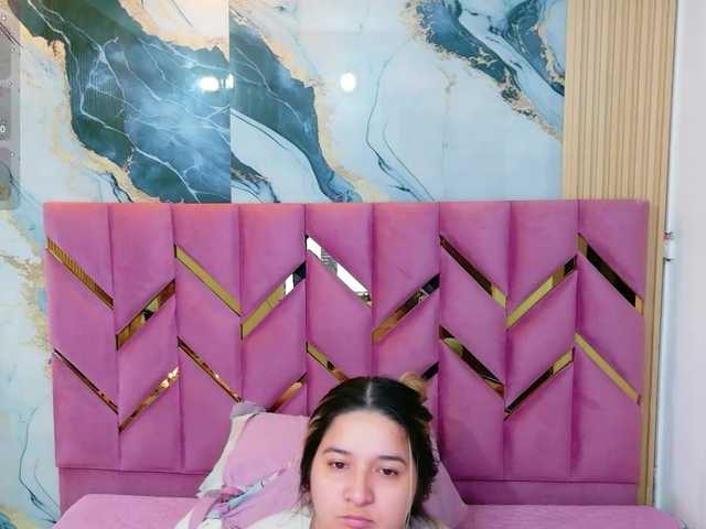 collegepawglovedaddy live cam on BongaCams