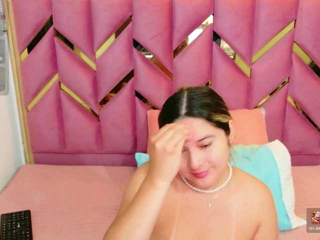 collegepawglovedaddy live cam on BongaCams