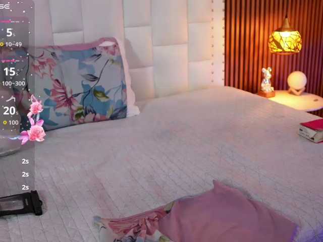collegepawglovedaddy live cam on BongaCams