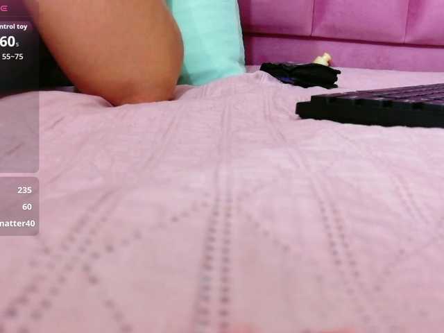 collegepawglovedaddy live cam on BongaCams