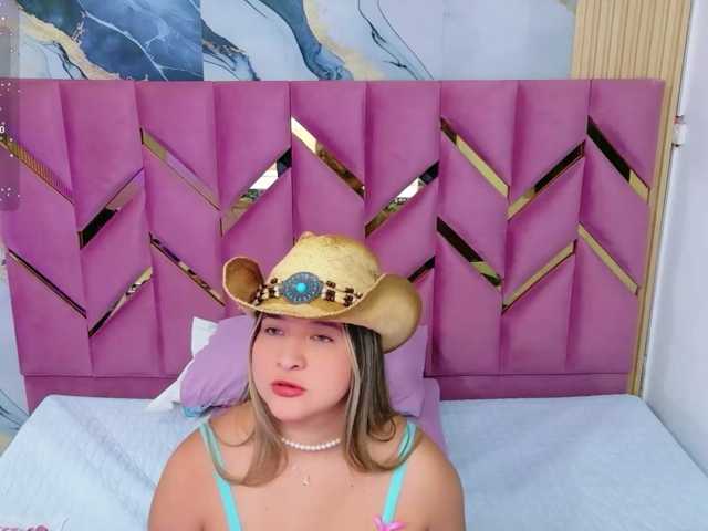 collegepawglovedaddy live cam on BongaCams