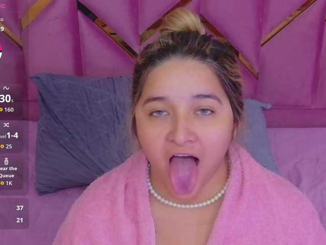 collegepawglovedaddy's BongaCams show and profile