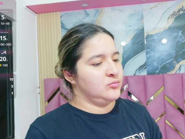 collegepawglovedaddy live cam on BongaCams