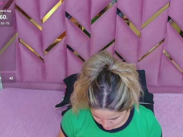 Preview of meganarianaa