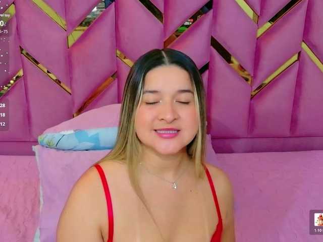 collegepawglovedaddy live cam on BongaCams