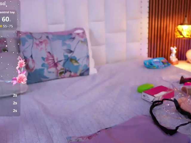 collegepawglovedaddy live cam on BongaCams