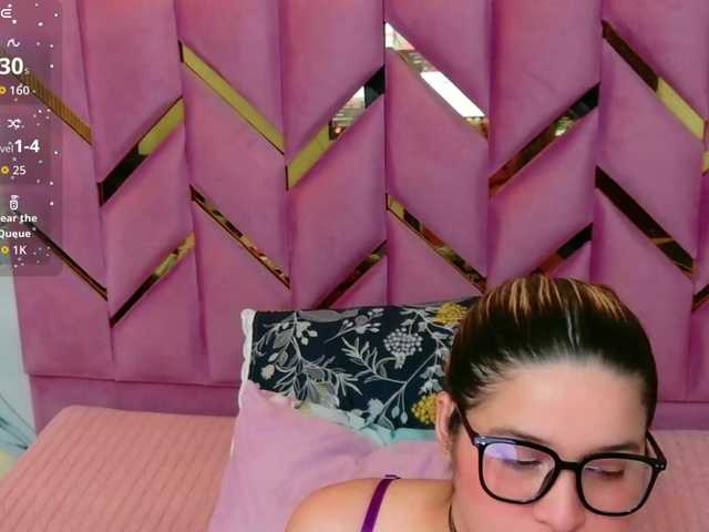 collegepawglovedaddy Live Cam on BongaCams