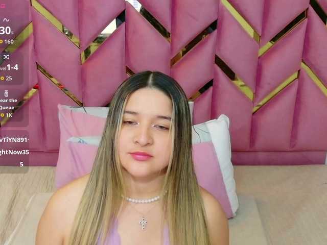 collegepawglovedaddy live cam on BongaCams