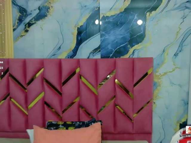 collegepawglovedaddy live cam on BongaCams