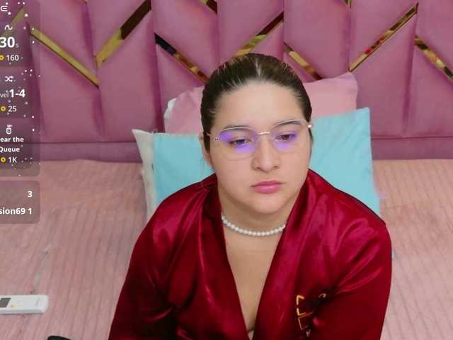 collegepawglovedaddy live cam on BongaCams