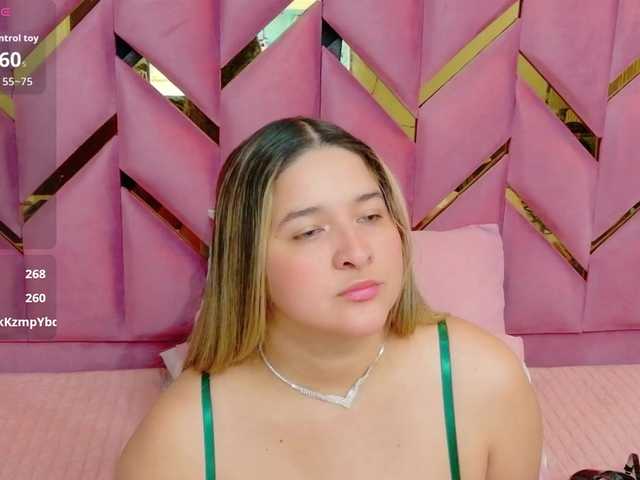 collegepawglovedaddy live cam on BongaCams