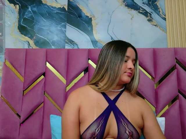 collegepawglovedaddy live cam on BongaCams