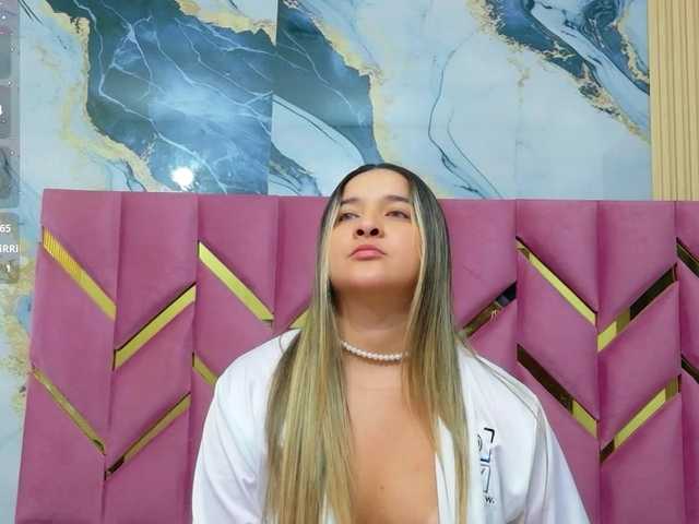 collegepawglovedaddy live cam on BongaCams