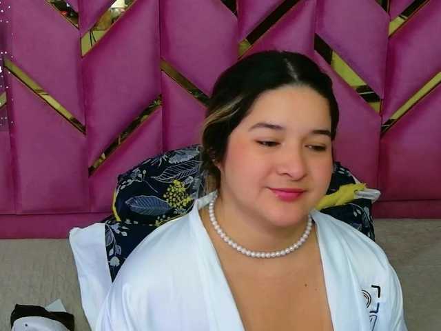 collegepawglovedaddy live cam on BongaCams