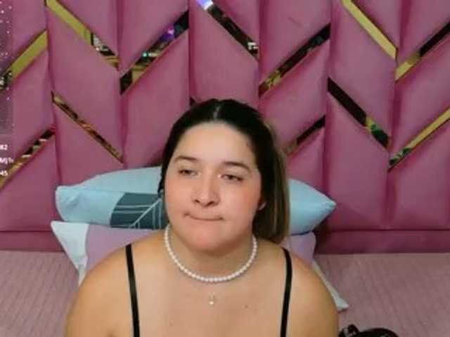 collegepawglovedaddy live cam on BongaCams