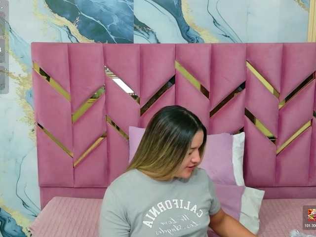collegepawglovedaddy live cam on BongaCams