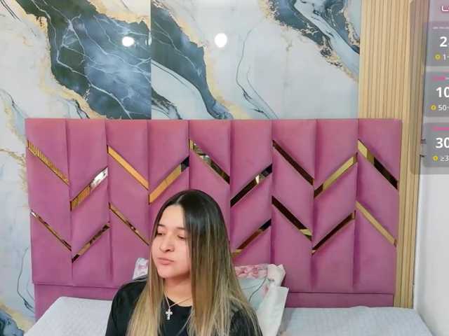 collegepawglovedaddy live cam on BongaCams