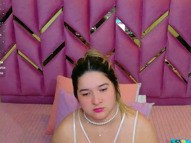 collegepawglovedaddy live cam on BongaCams