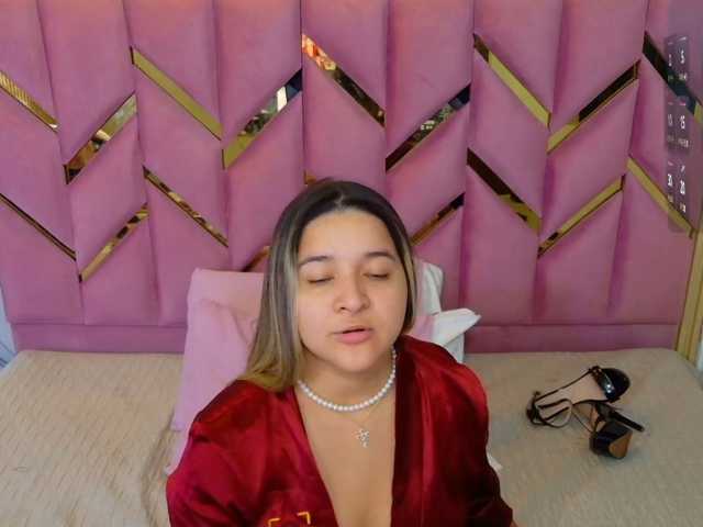collegepawglovedaddy live cam on BongaCams