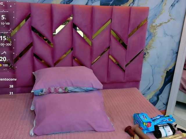 collegepawglovedaddy live cam on BongaCams