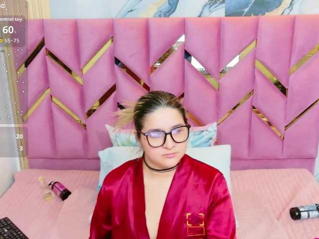 collegepawglovedaddy live cam on BongaCams