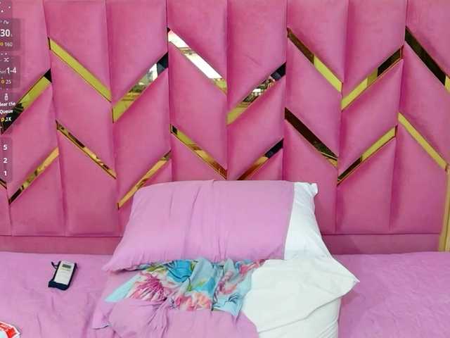 collegepawglovedaddy live cam on BongaCams
