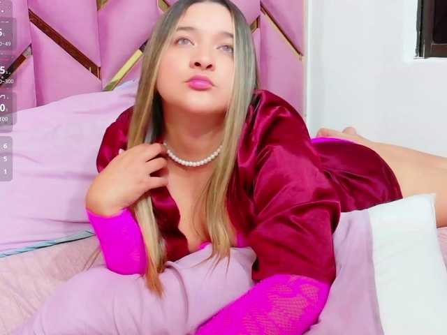collegepawglovedaddy live cam on BongaCams