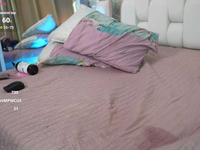collegepawglovedaddy live cam on BongaCams