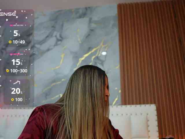 MEGANARIANAA webcam