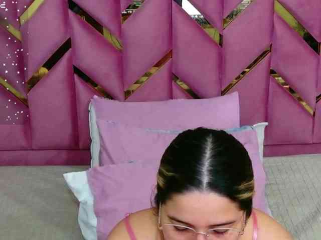 Modelo: MEGANARIANAA